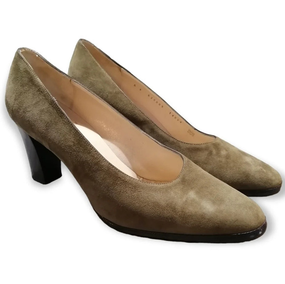 Bruno Magli Suede Italian Vero Cuoio Olive Green Wooden Block Heel Pumps Size 9 - Picture 1 of 16